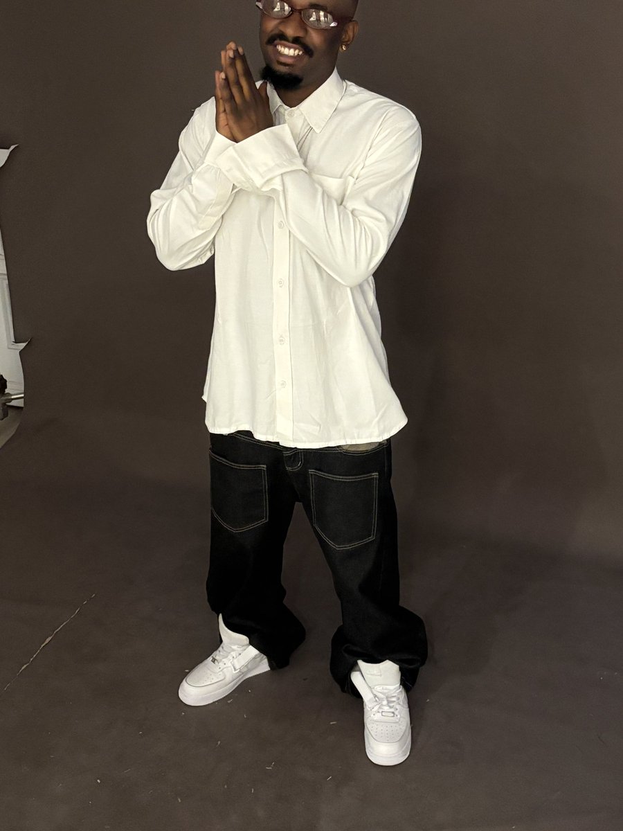 laskosznmusic's tweet photo. M$NEY https://t.co/06gO7SD7pA
