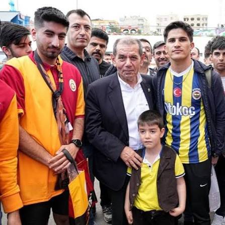 alp4607's tweet photo. @FollwTheLeader Götüne girsin siktim yalancı pezevenk😁😁🤣🤣 https://t.co/fNkqV34X5a