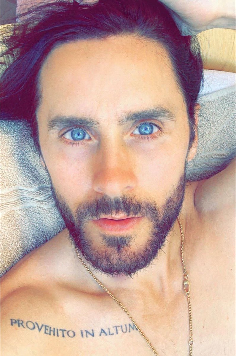 JoSherlock7's tweet photo. @buffys Actor and musician @JaredLeto of @30SECONDSTOMARS https://t.co/hhHkbPKDUP