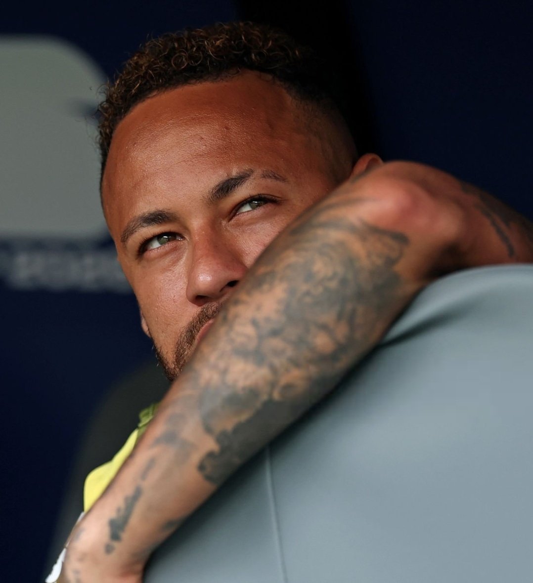 TeamNey10's tweet photo. NEYMAR JR 😩😞 https://t.co/Vf9tvixBo6