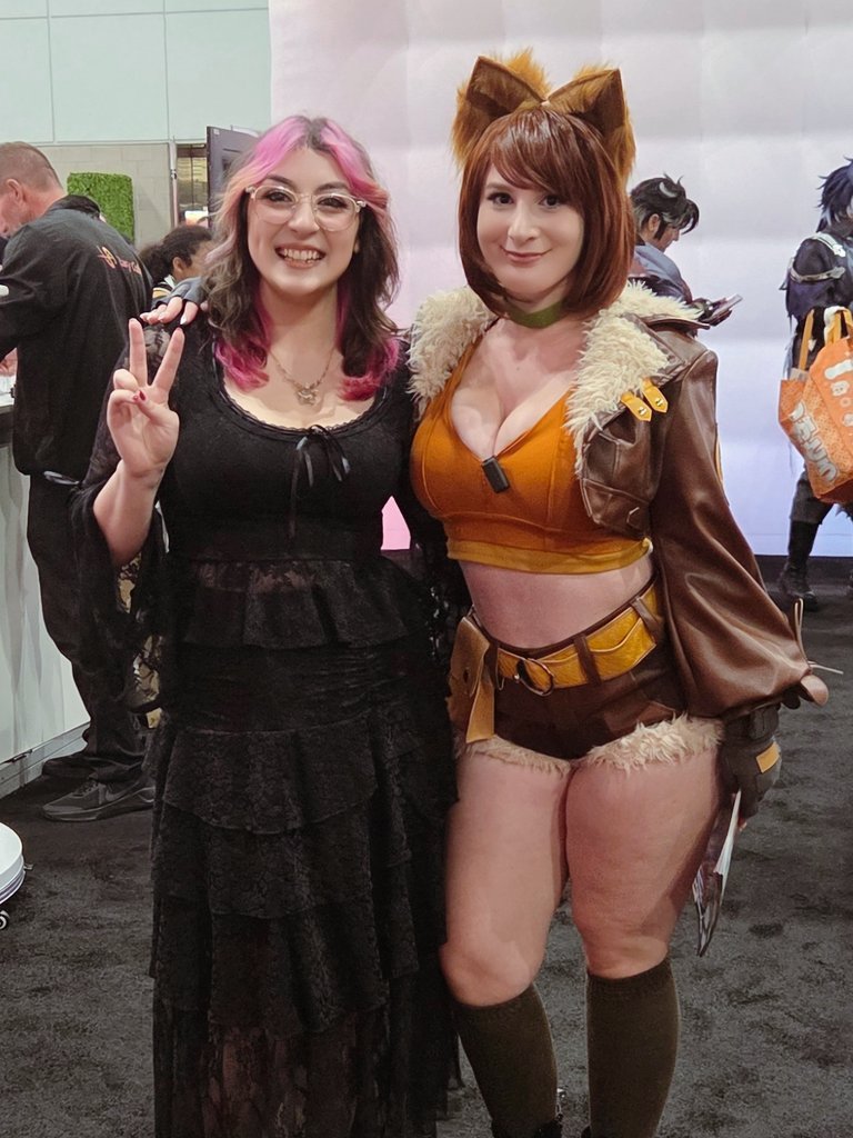 Aramori_'s tweet photo. maybe squirrel girl is alright...

(these were the sweetest cosplayers ive ever met.. I love anime xpo) https://t.co/pPnyjLKKmZ