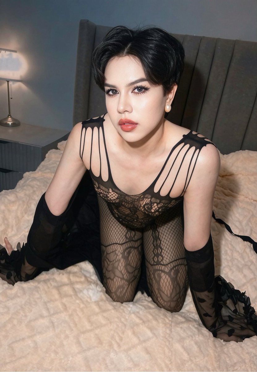 psetue's tweet photo. #ladyboy_riyadh 
#ladyboy_saudi    
#ladyboy_both_in_Riyadh https://t.co/IWWIq6mwwJ