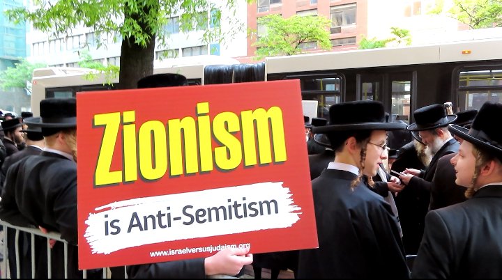 voiceofrabbis's tweet photo. Zionists are Anti-Semitism.  

Zionists and anti-Semitic are one.

Zionism is the enemy of Judaism.  

Zionism is never Judaism.

Anti-Zionism Is Not Antisemitism, It's Judaism.
