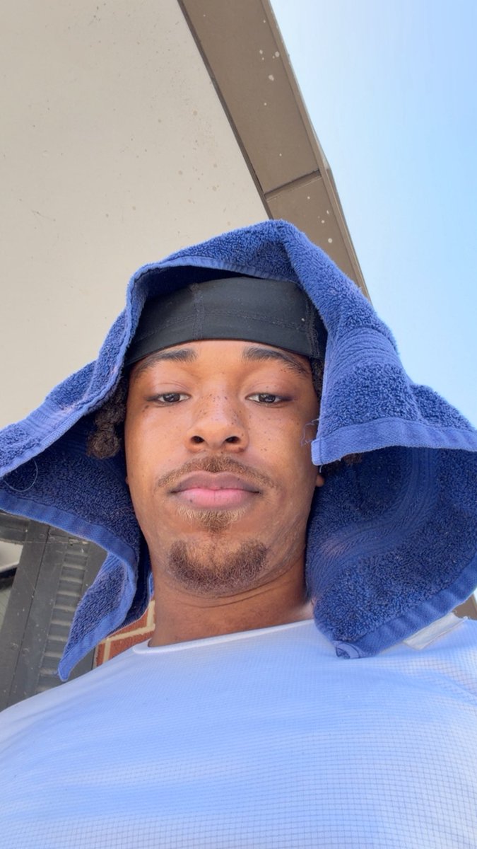 vsvonn1's tweet photo. 100 degrees https://t.co/VVIVq8B0fz
