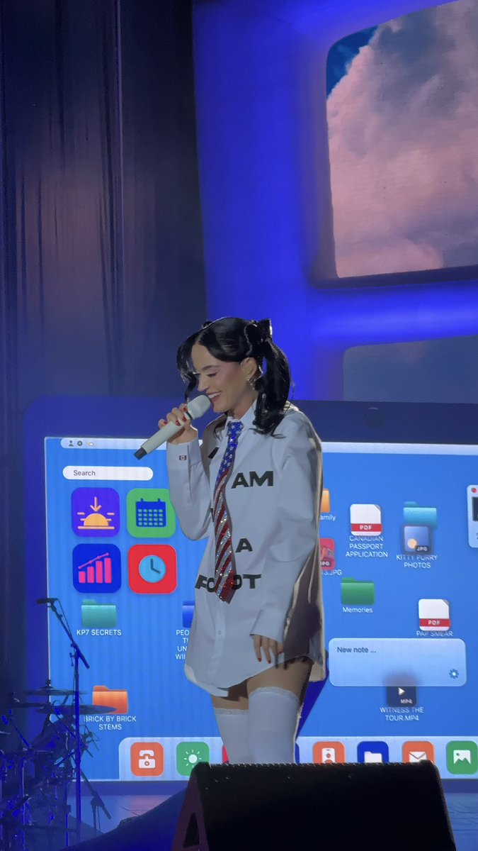 nothingbutperry's tweet photo. THE CUTEST https://t.co/wEt5SGb5aV