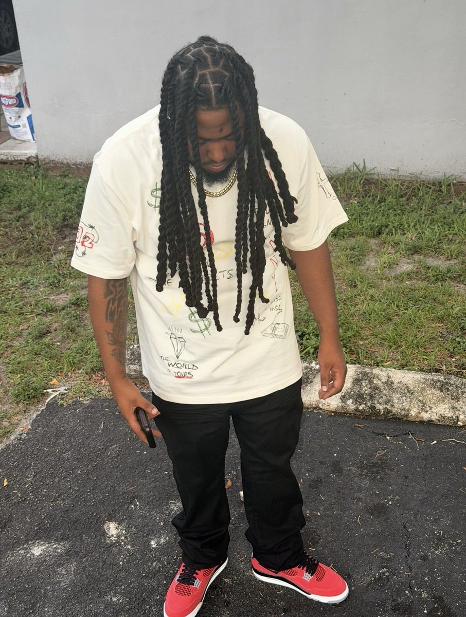 villoff24th's tweet photo. Brodie say Keep putting on fa 24 so thas what ima do🩸 #Dissdaguysmeetdaguys https://t.co/JtLT02KcBu