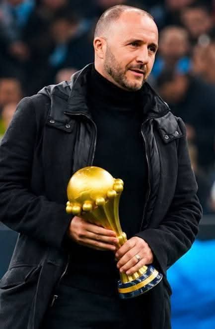 algeriefoot5335's tweet photo. @derradjihafid جمال بلماضي الذي حطمتوه 
♦️ كأس إفريقيا للأمم 🏆 
♦️ سلسلة تاريخية ب35 مبارة متتالية بدون هزيمة 
♦️الفوز على جميع كبار افريقيا من دون استثناء 
 جائزة أفضل مدرب في افريقيا 2019
♦️ جائزة  رابع أفضل في العالم 
♦️صانع أفضل جيل كروي في تاريخ الجزائر 

مدرب كبير  صعب ان يكرره الزمن https://t.co/lEg1z4KMnm
