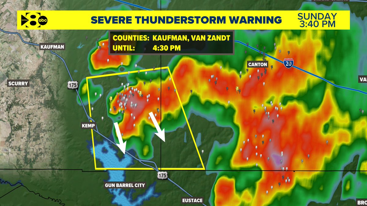 JesseWFAA's tweet photo. Severe thunderstorm warning for parts of Kaufman and Van Zandt Counties. Damaging winds the main risk up to 60mph https://t.co/6RClOunC24