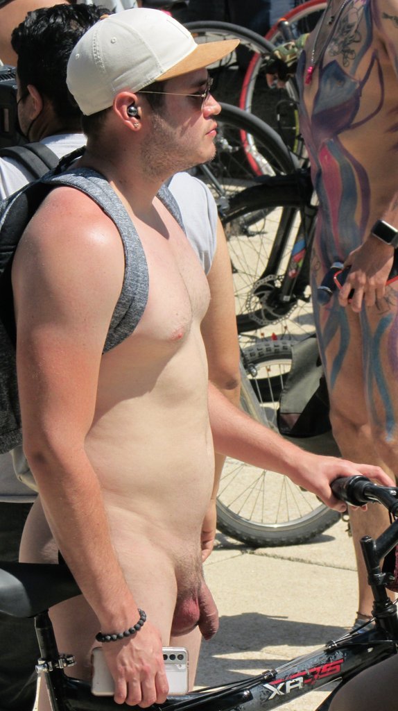 edgarnegretfog's tweet photo. WNBR https://t.co/9RWRcBSosW