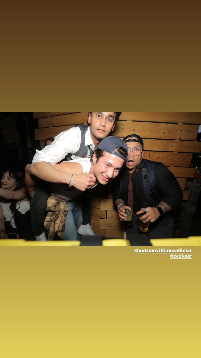 hudsonwupdates's tweet photo. More photos of Hudson Williams with friends at the Run N Gun after party

(via mohebjindran) https://t.co/00g1EQwNt4