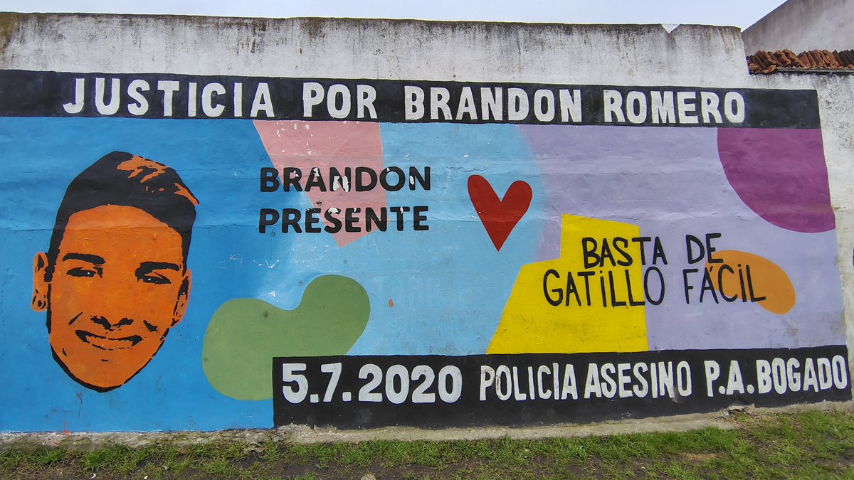 RiveraCanga's tweet photo. 6 años del fusilamiento de Brandon Romero. Trabajador, panadero, lo mataron por ser un pibe de barrio.
Hoy en día seguimos pidiendo justicia. ¡Basta de gatillo facil! ¡Justicia por Brandon Romero! ✊🔥

#BrandonRomero #MardelPlata #JusticiaporBrandonRomero #Gatillofácil https://t.co/pGk0abdNGq
