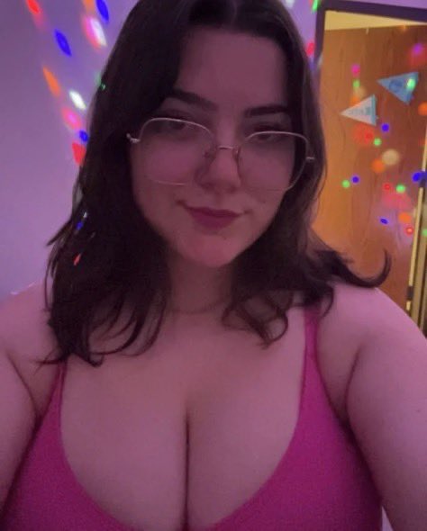 TannyMackRussy's tweet photo. Wanna see girls like this? DM me to play my renowned IRL Tournament game meant to slowly milk your cock ;) 

I know 100+ girls personally. We will be using 16 for this tournament. 

DM me for the rules to slowly see these girls or others get more revealing for your pleasure. https://t.co/bIm1lokMHr