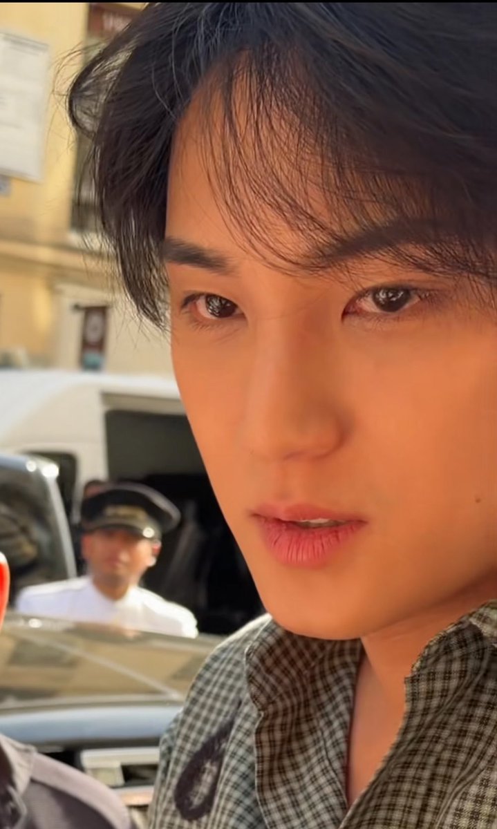 gyayourmine's tweet photo. okay but when has Kim Mingyu ever looked bad? NEVER!!!
my man is so freaking handsome 🥹😭💖

#MINGYU https://t.co/w5taL8GUYb