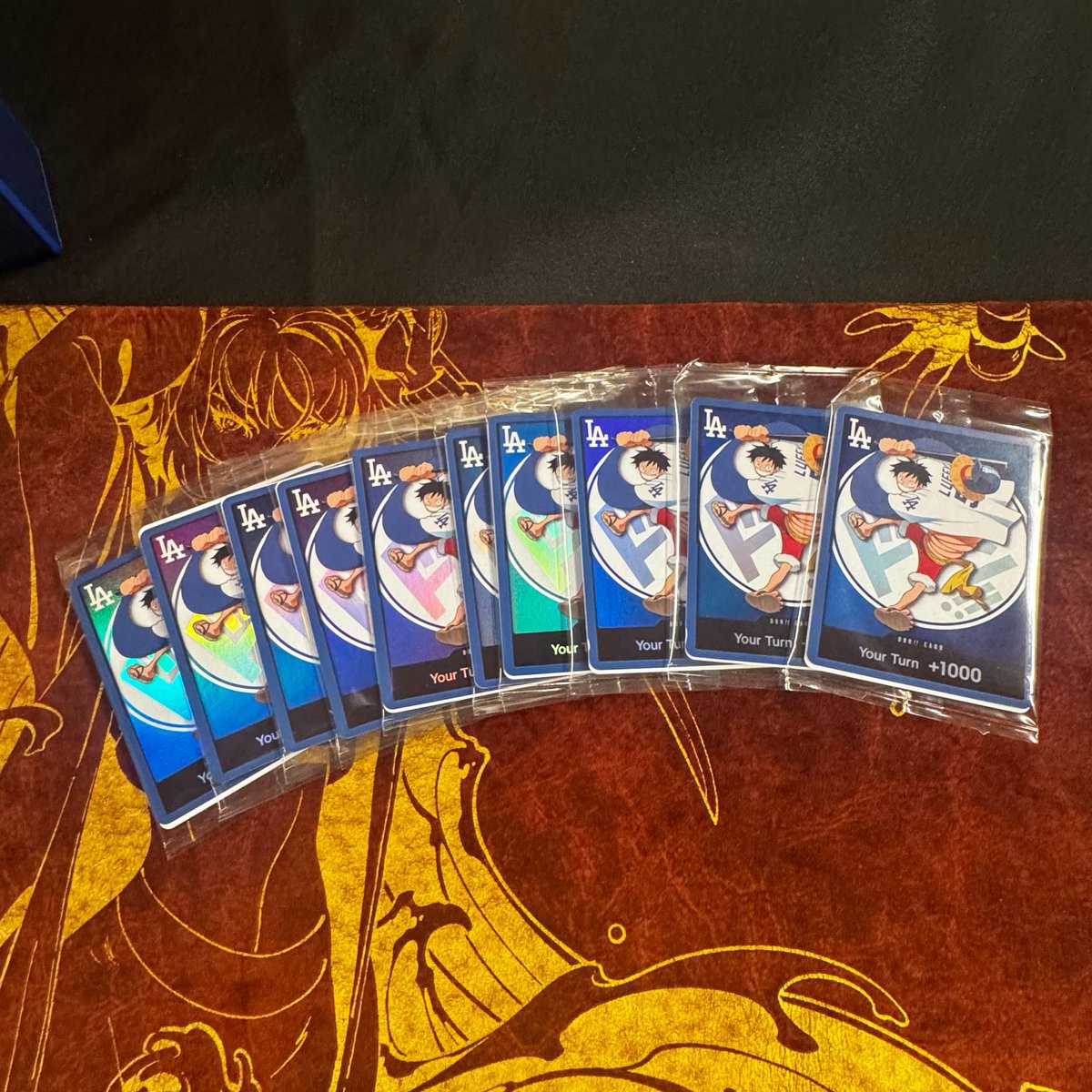 YoonTCG's tweet photo. Was able to pick up 10 dodgers don for hella cheap

Told the old people at the game that I flew from Korea and support my family by buying and selling cards

They all believed me and gave me the cards for free 😈 https://t.co/1vEAJWcSI1