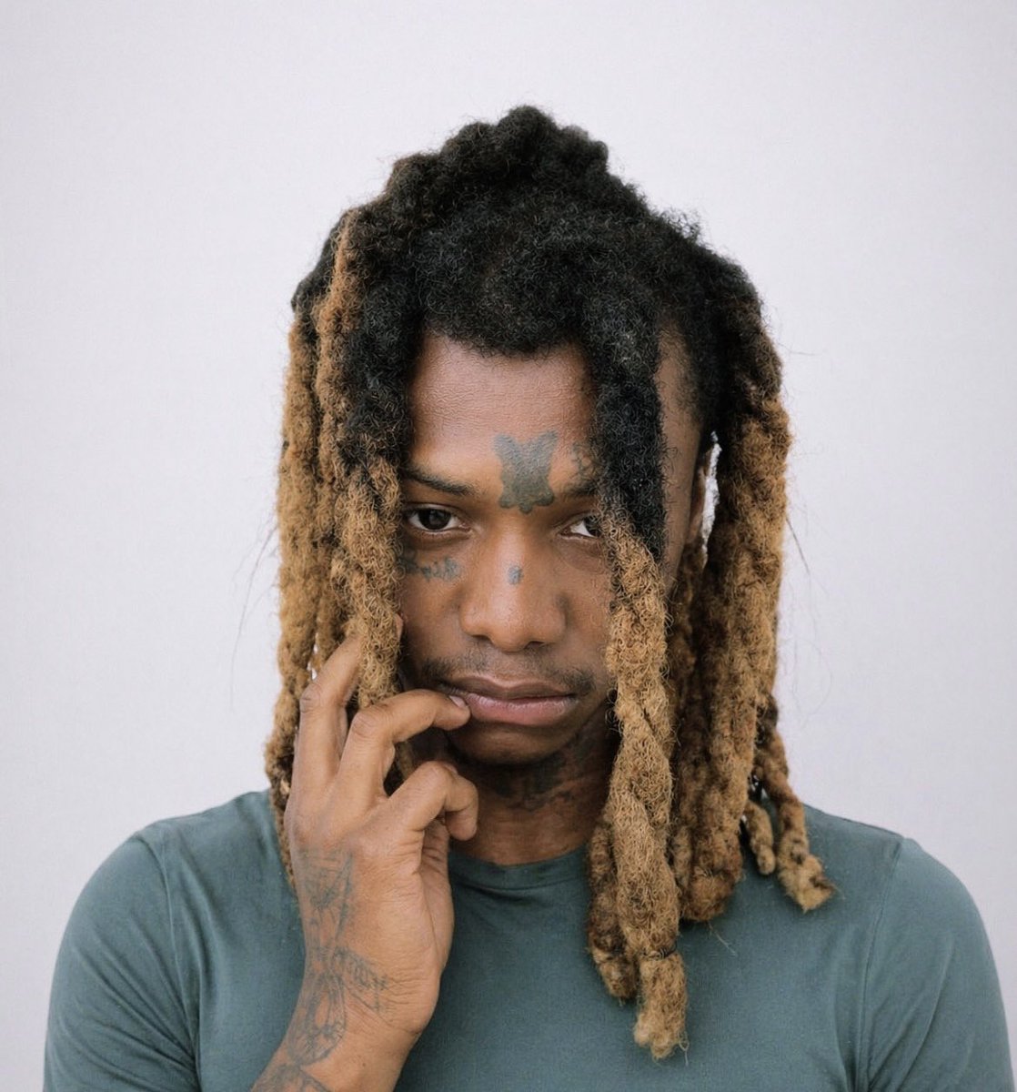 lilcarrmel's tweet photo. iNCEL OUTNOW: surpassing 100 views combined with YouTube/Soundcloud thankyousomuch https://t.co/cwxYKmDcSk