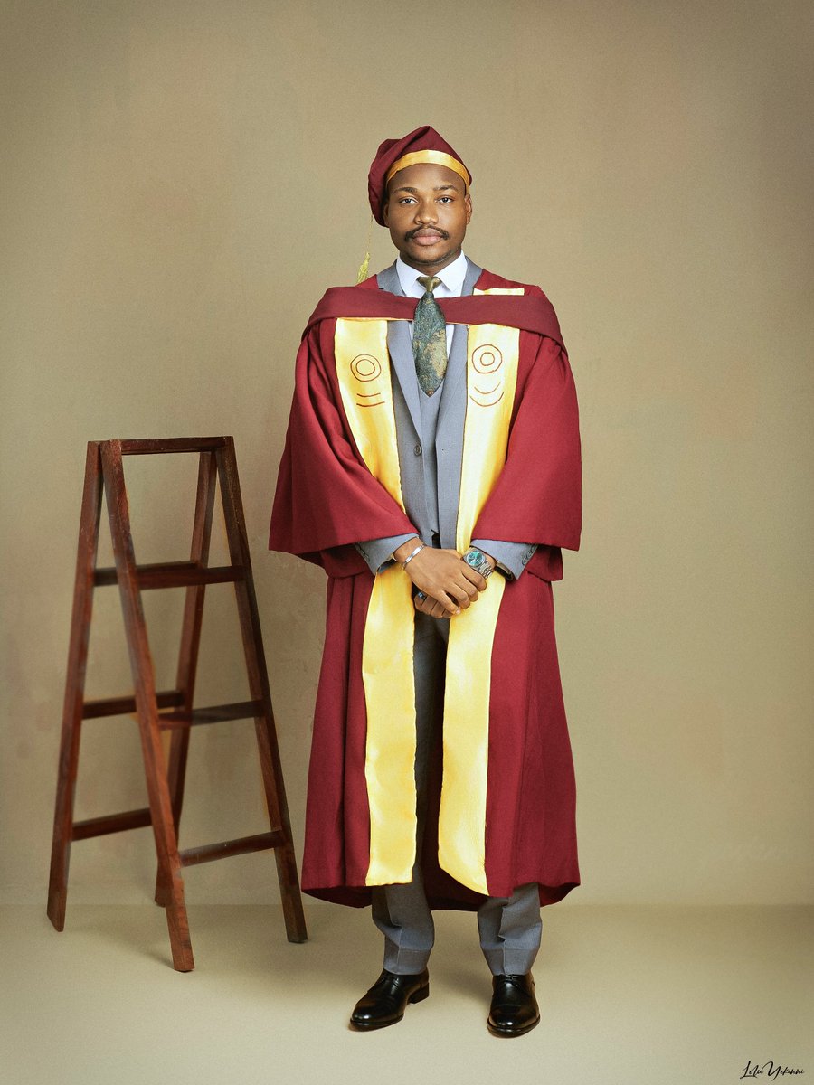 noah_olumide's tweet photo. Medical school days are finally over! 🎓

I’m smiling as I reflect on how far I’ve come and even more excited about what lies ahead. Cheers to the beginning of a new chapter ❤️

Reintroducing,
Dr. NOAH O.A. (MB;BS, Lagos) https://t.co/fuqjxvJfsa