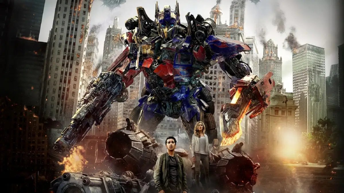 HMBohemond's tweet photo. The reason you see so many films of the late 90's, 2000's, and 2010's be looked back on as actually good has nothing to do with films being so bad today that bad films from back then now look good.

That era gave rise to the kind of film critic who hates a film for for being genuine. The kind of critic who masturbates millennial writing, Marvel humor, political proselytizing, and deconstruction. Their words influenced writers who took their 'criticisms' to heart because they're the kind of people embarrassed by sincerity in fiction and want to preach politics rather than write stories.

There are still people are still too embarrassed to admit those 'bad movies' were actually good because they fear backlash for saying so. But many now look back at that era, and realize how wrong they were.