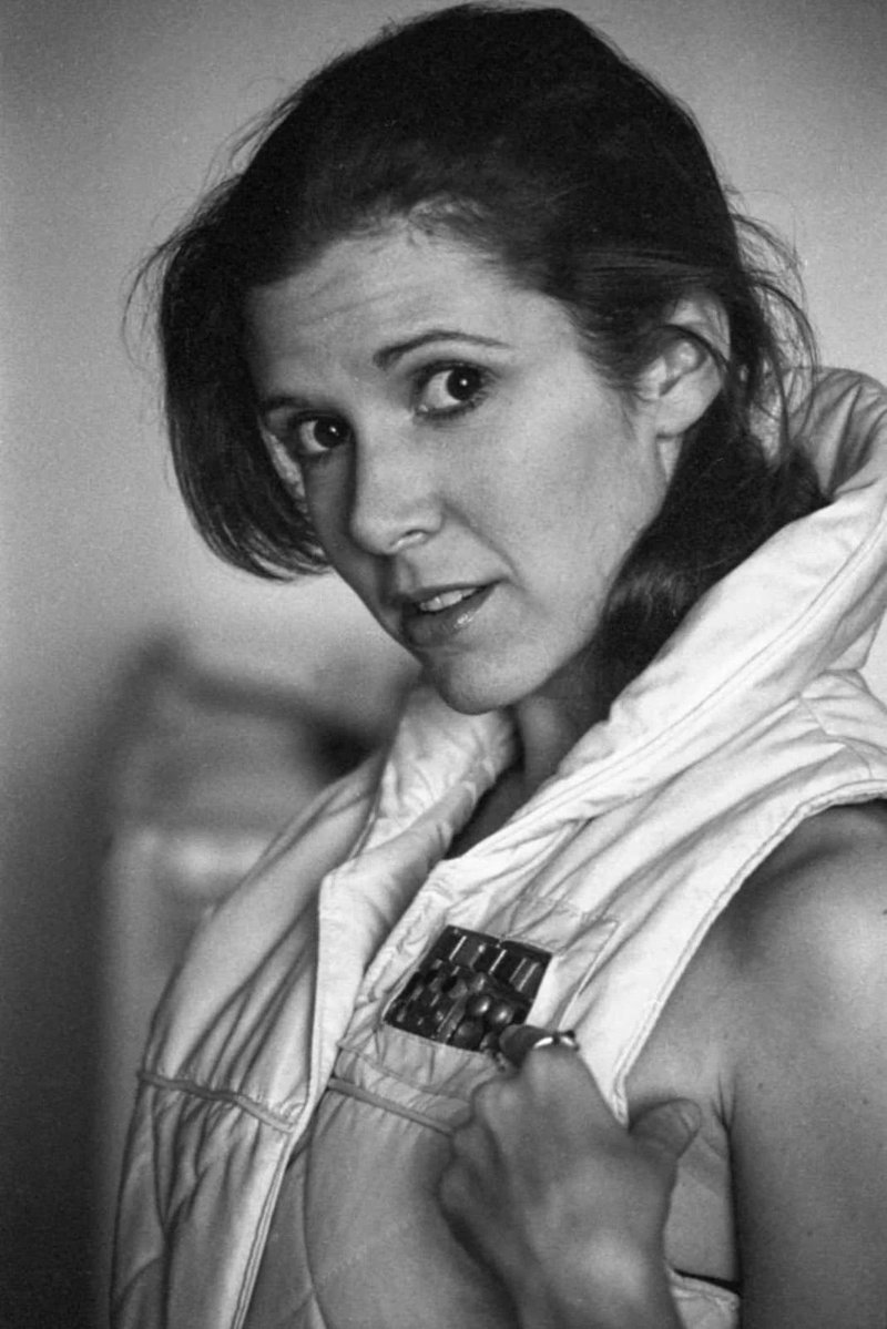 SciFiArchives's tweet photo. Carrie Fisher on set of The Empire Strikes Back (1979) https://t.co/xWh8paGGl8