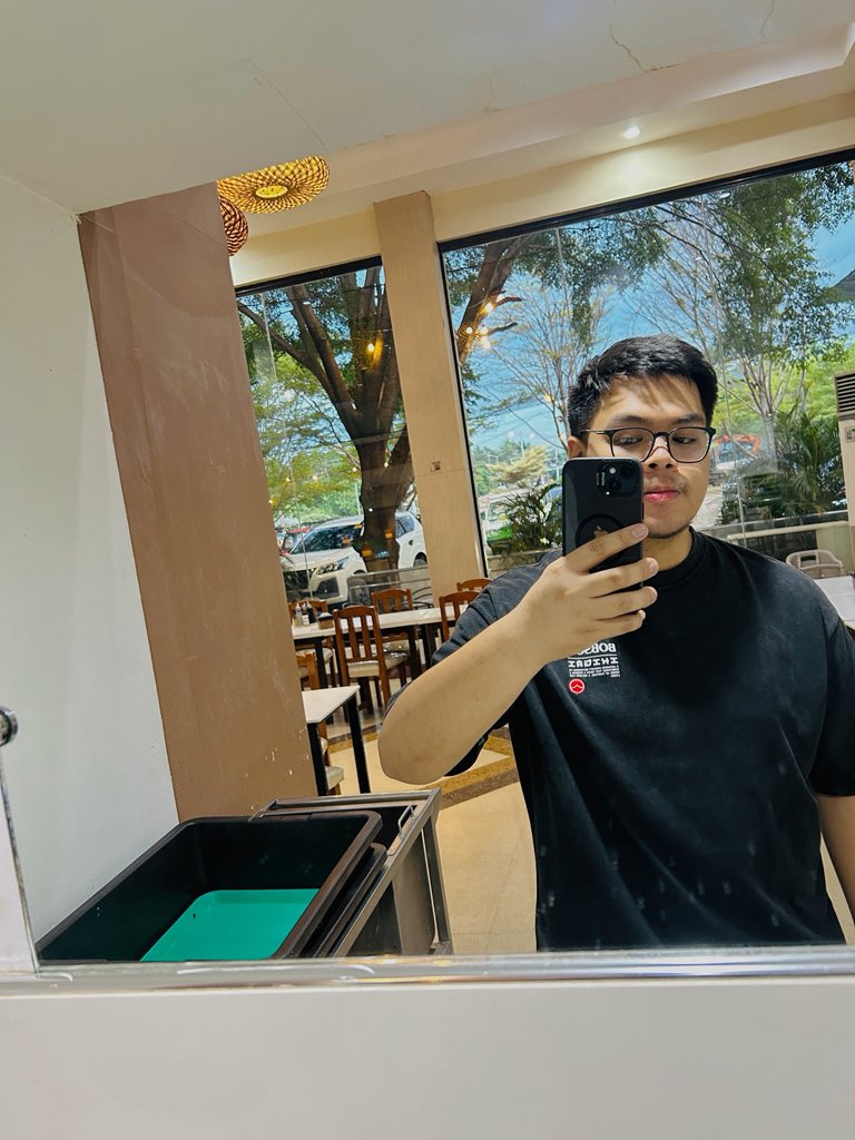 fifthsingko05's tweet photo. Hello! How’s everyone here? 😅 https://t.co/CqfWtwHNKD