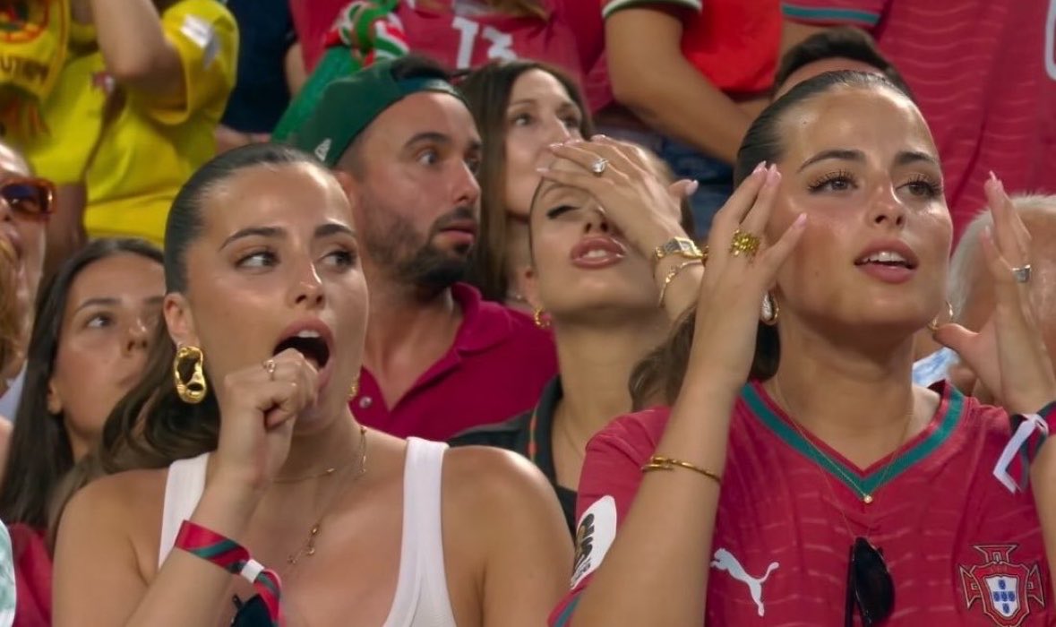 adrifdzzzzzz's tweet photo. Cada selección aporta lo que puede

México como siempre dando pena https://t.co/Ui6jh2KEqE