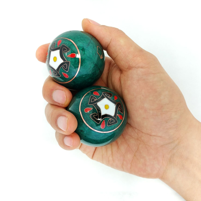 ayys0p's tweet photo. Quitting nicotine has made me realize how poor the circulation was in my hands. Recommend Chinese spirit balls if you feel similarly, regardless of nicotine status. You will feel circulation come back to your hand quite nicely. https://t.co/A9TATgG7iH