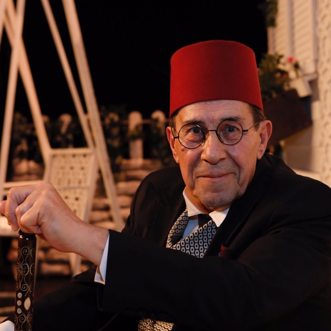 Usta Oyuncu Zihni Göktay Yoğun Bakıma Alındı: Sağlık Durumu Merak Konusu Oldu
