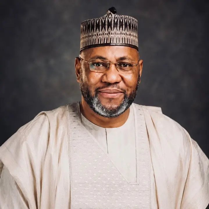 fatimaaaah__'s tweet photo. New Katsina is possible. @ahmadbabbakaita is a man of vision with a clear mission.

Katsinawa, vote for him to build a better Katsina. Reject incompetent leaders who spend billions on vehicles while abandoning clinics and then expect those same clinics to operate with Keke Napep https://t.co/TvZpbZ64Dh