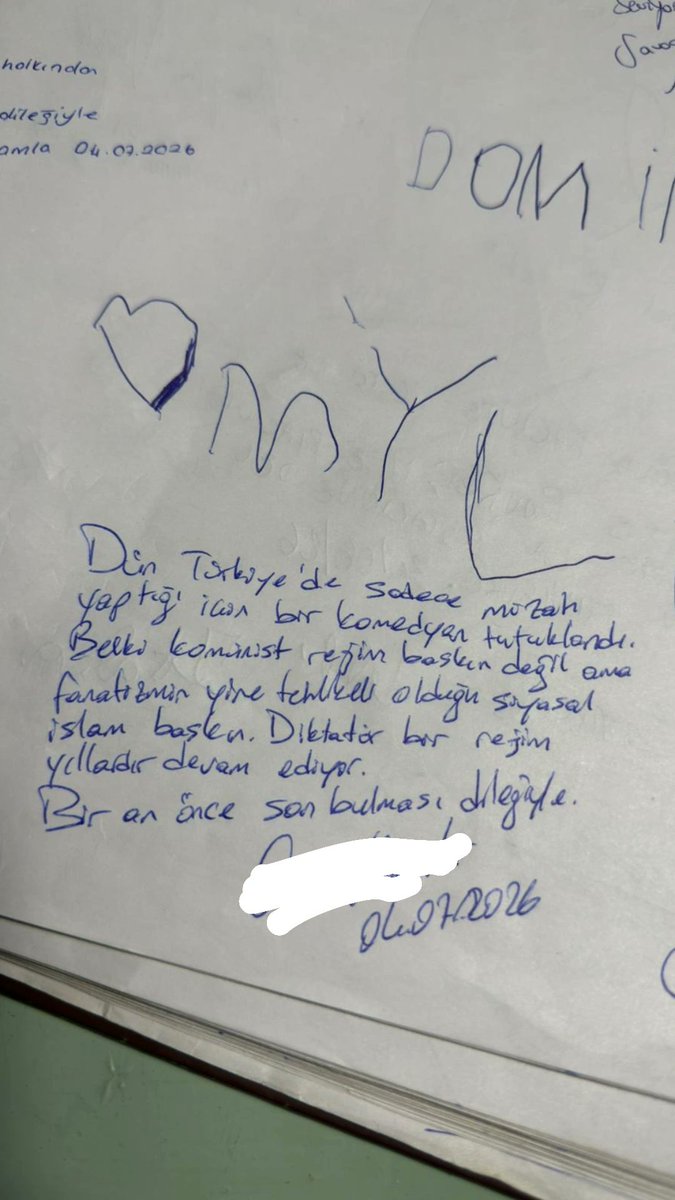 bigzency's tweet photo. Arnavutluk'da komünizm müzesinde gördüğüm seye bakın https://t.co/8bsPh4Aje7