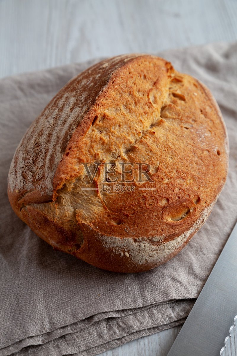 hamachan11111's tweet photo. Just pulled my first sourdough loaf straight from the oven—crusty golden crust, that perfect rise, and the smell of fresh bread filling the whole kitchen. Baking magic tastes even better when it’s homemade https://t.co/rjKrbSKzV8