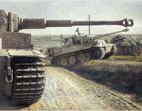 Das_Pazer's tweet photo. the First Jassy–Kishinev Offensive near #Romania in April 1944. https://t.co/B07xyQNblH