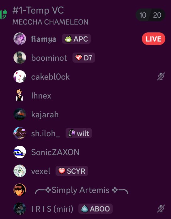 pinktopia_arts's tweet photo. Meccha Chameleon event happening right now in our discord server! Join one of the best communities for discord/vrchat events! (Link in bio) https://t.co/0NSnFR7Rpq