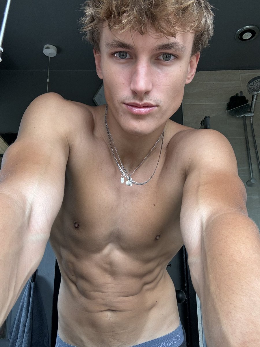 ollydeano03's tweet photo. Who’s subbing to my naughty account then… 

Link in bio https://t.co/xDmfJk9eHI