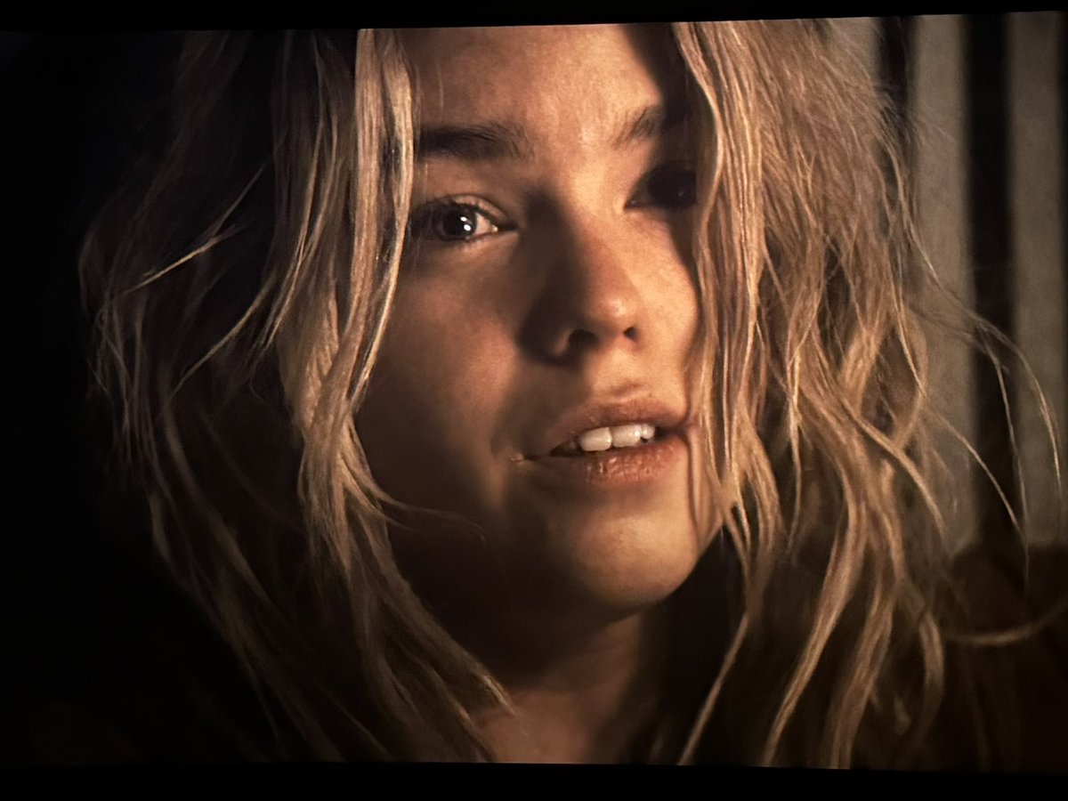 haileesmartini's tweet photo. we do not talk enough about this scene after the flashback to krypton and argo where kara tells ruthye that revenge won’t take away her pain. milly alcock the actress that you are https://t.co/yfzzxUgp5o