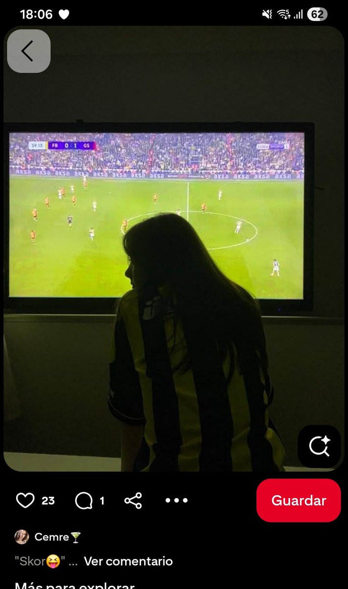 renegandola's tweet photo. jaja mi novia pregunto: "por que no le tiran centros a haaland y listo?" sabe banda la amo 😍😍😍 https://t.co/SILHA8Q9PN