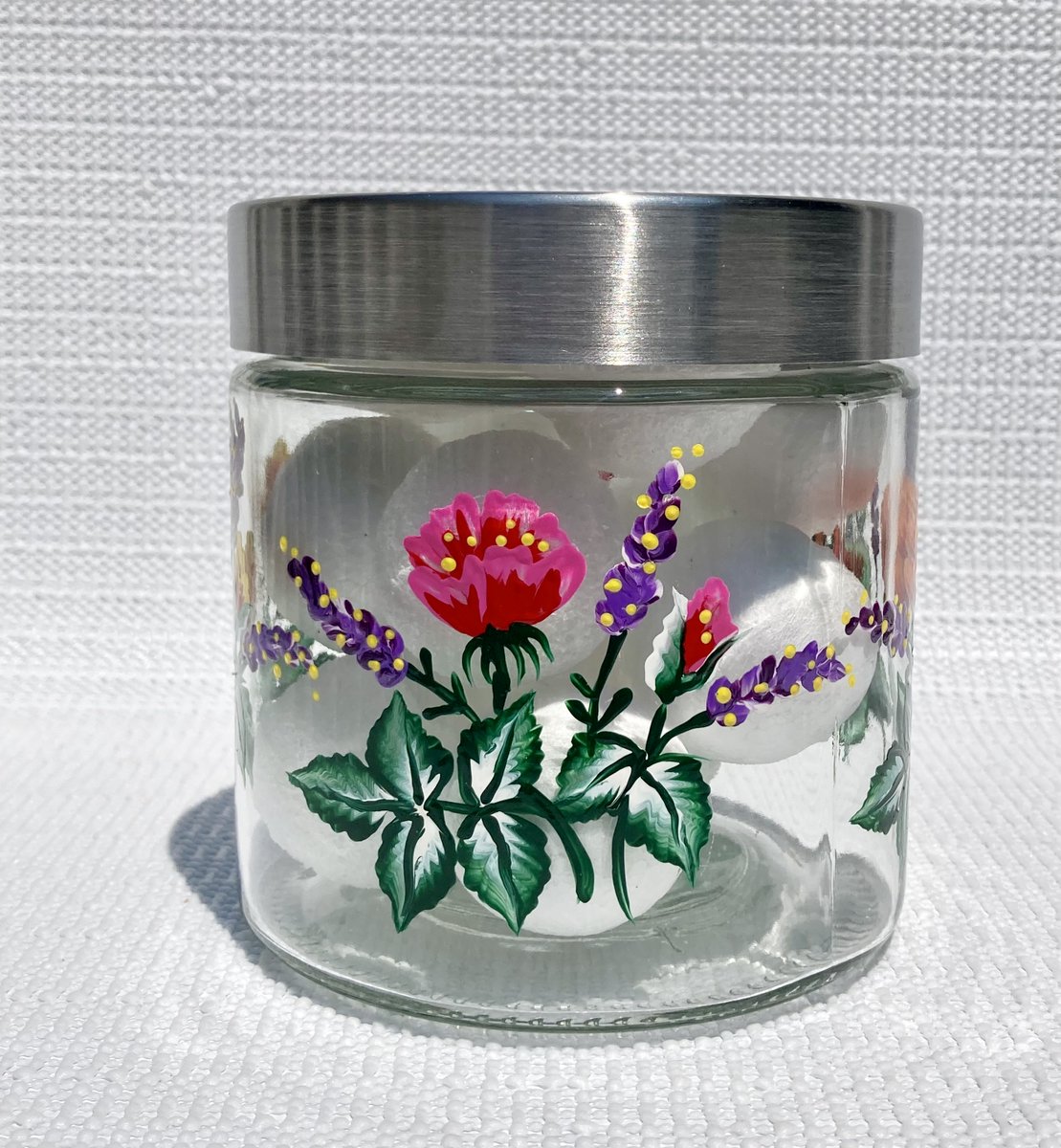 LPaintitpretty's tweet photo. Add a pop of color to your kitchen
https://t.co/HOmPLSl4Wx #canister #giftidea #cookiejar #SMILEtt23 #etsy #shopsmall #smallbusiness #craftbizparty #shamelessselfpromo https://t.co/vqZzAo9Tn2