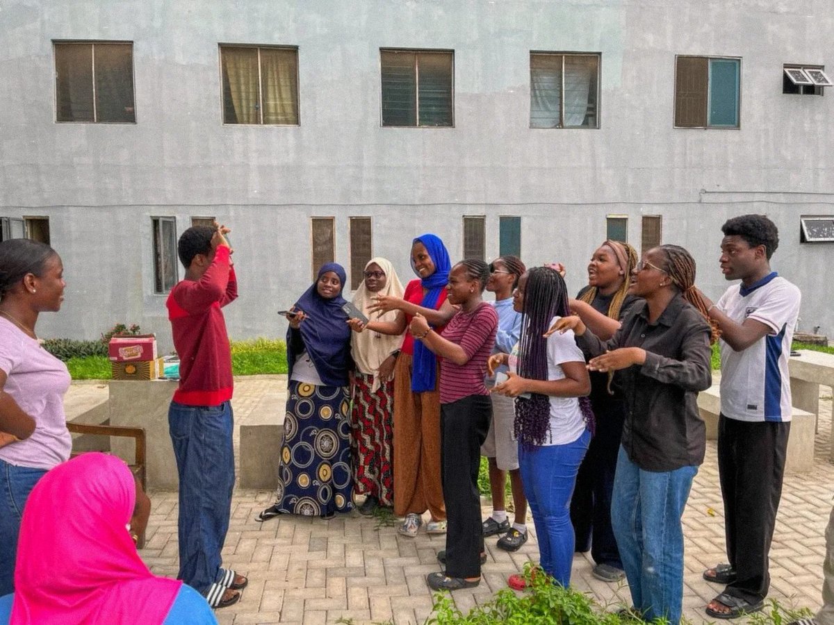 aadmd_cmul's tweet photo. Recharged and reconnected! 💙 

We had a fantastic time bonding over games and a deep-dive discussion on 'Out of My Mind' and Cerebral Palsy.

​Huge thanks to our community for the vibrant energy. Swipe to see the fun! 📸
​#AADMDCMUL #InclusiveHealthcare #CommunityBonding https://t.co/tzoTihT77N