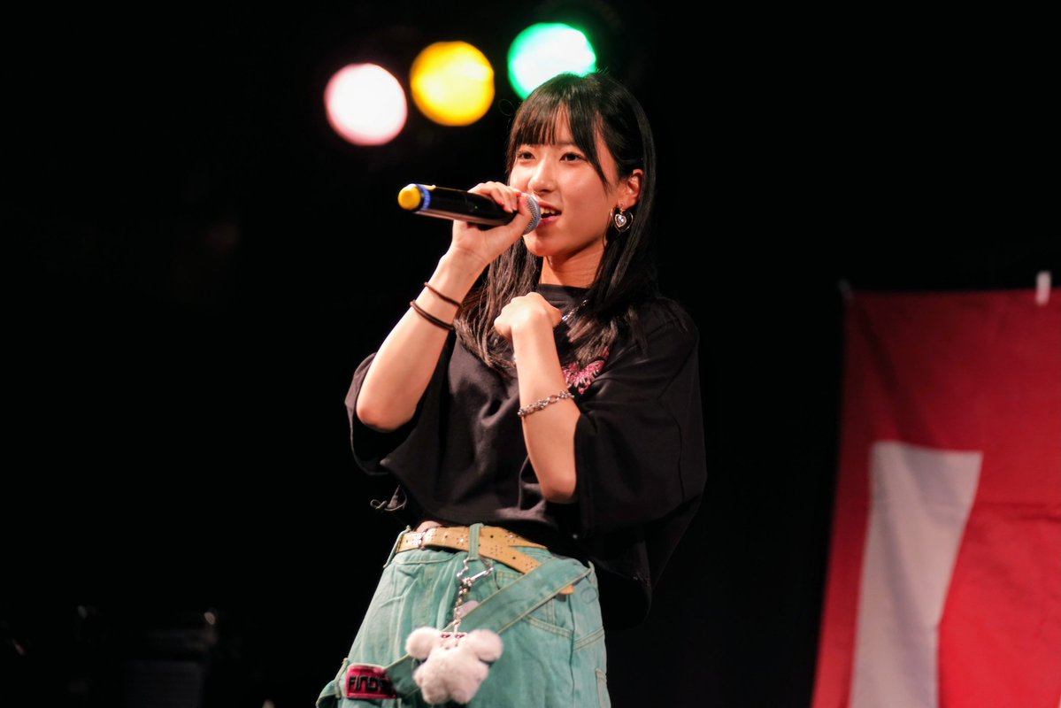 UDON2021UDON's tweet photo. 鈴比奈さんのライブ② https://t.co/bHnj78voeS