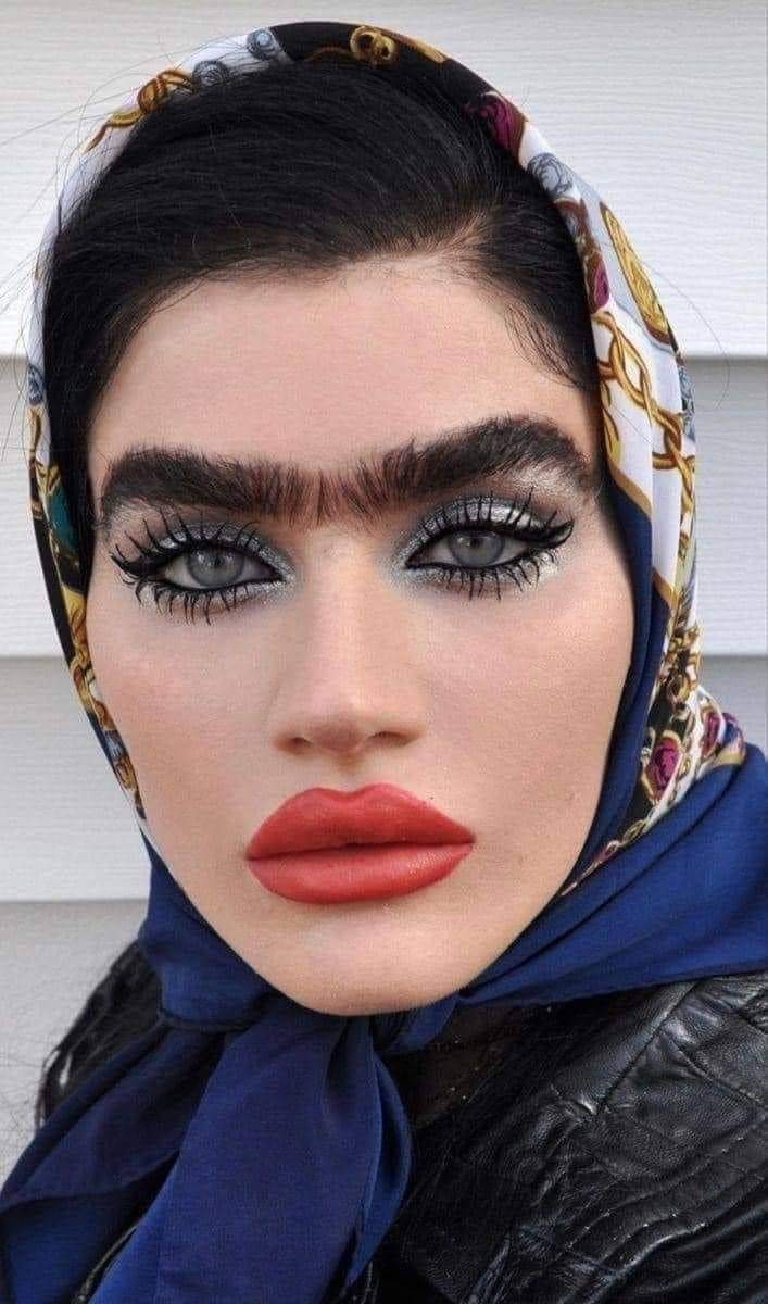 raqy201824862's tweet photo. @Hydikm هاي 👇 ابنة الفاسد نوري المالكي السرية 😜 https://t.co/HYdpU7uubj
