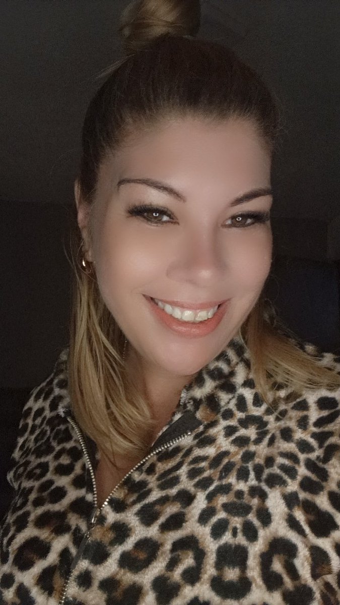 ingridsanchez42's tweet photo. "Para ser felices se necesita eliminar dos cosas: el temor de un mal futuro y el recuerdo de un mal pasado". https://t.co/TaJ611Z4gj