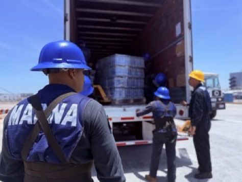 juanbaaq's tweet photo. México envía a Venezuela más de 700 toneladas de ayuda humanitaria 

👉 Hoy zarparon los Buques de Apoyo Logístico de la Armada de México Isla Holbox y Huasteco, con aproximadamente 707.3 toneladas de víveres, rumbo a Venezuela

Esta ayuda se suma al avión que partió esta semana rumbo a Venezuela con ocho plantas de energía eléctrica
