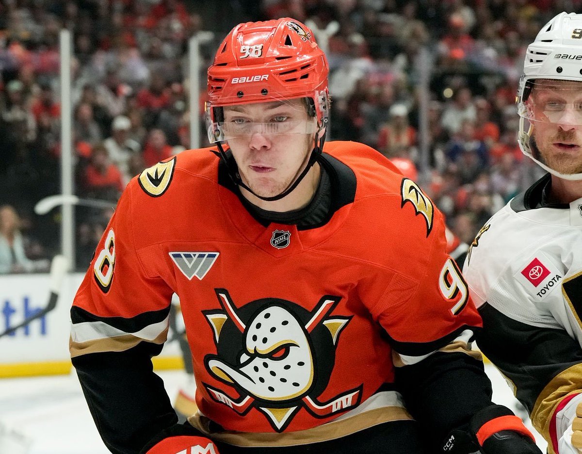 puckempire's tweet photo. BREAKING: The Anaheim Ducks are finalizing a contract with Pavel Mintyukov in the range of ~$7.4M AAV, per @FriedgeHNIC. https://t.co/jemTrZVUeV