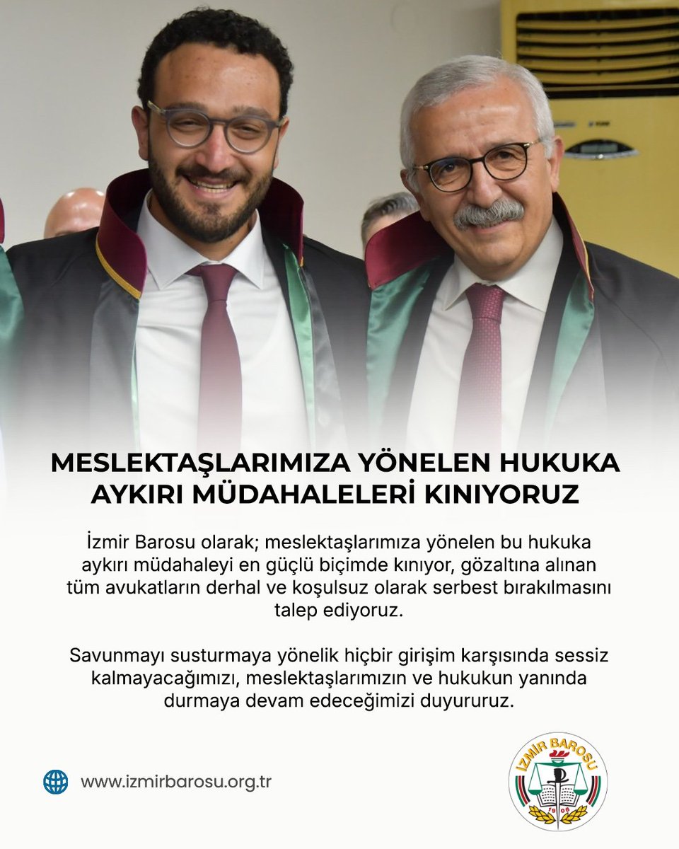 izmir_barosu's tweet photo. Meslektaşlarımıza Yönelen Hukuka Aykırı Müdahaleleri Kınıyoruz

NATO’yu protesto için bugün Ankara’da Birinci Meclis önünde yapılması planlanan barışçıl basın açıklaması öncesinde; aralarında İzmir Barosu üyesi meslektaşlarımız Av. Tacettin Çolak ve Av. İbrahim Kıvılcım Çolak ile yine meslektaşlarımız olan Av. Doğan Zafer Çıngı, Av. Sait Kıran, Av. Pınar Akbina Karaman ve Av. Fettah Ayhan Erkan’ın da bulunduğu çok sayıda yurttaşın gözaltına alınmasının kabul edilebilir bir yanı yoktur.

1 Temmuz’dan bu yana Çanakkale’de gözaltında olan baromuz üyesi meslektaşımız Av. Veysi Çetin’in serbest bırakılması için verilen mücadelenin ardından bu sefer Ankara’da meslektaşlarımızın gözaltına alınması, halk ile bir savaş örgütü olan NATO arasında nasıl bir politik tercih yapıldığını açıkça göstermektedir.

Savunma mesleğini temsil eden avukatların, anayasal güvence altında bulunan toplantı ve gösteri yürüyüşü düzenleme ile düşünceyi açıklama özgürlüklerini kullanmak isterken özgürlüklerinden yoksun bırakılması; hukuk devleti ilkesine, savunmanın bağımsızlığına ve demokratik toplum düzenine açıkça aykırıdır.

Avukatlar, yalnızca müvekkillerinin değil; hukukun üstünlüğünün, temel hak ve özgürlüklerin de güvencesidir.

İzmir Barosu olarak; meslektaşlarımıza yönelen bu hukuka aykırı müdahaleyi en güçlü biçimde kınıyor, gözaltına alınan tüm avukatların derhal ve koşulsuz olarak serbest bırakılmasını talep ediyoruz.

Savunmayı susturmaya yönelik hiçbir girişim karşısında sessiz kalmayacağımızı, meslektaşlarımızın ve hukukun yanında durmaya devam edeceğimizi duyururuz.