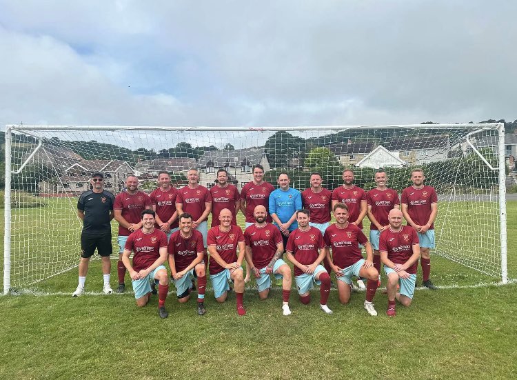 EvansWilliamsFC's tweet photo. ๐ผ๐ก๐๐๐๐จ ๐๐ซ๐๐ง ๐ฏ๐ฑ๐จ
Today marked the first competitive friendly for the Over 35s Vets Team against a strong Caerphilly Team. Thanks to Caerphilly for travelling down and calling for a pint. Good luck for the season gents.
#Albies https://t.co/VRDBc3DL6R