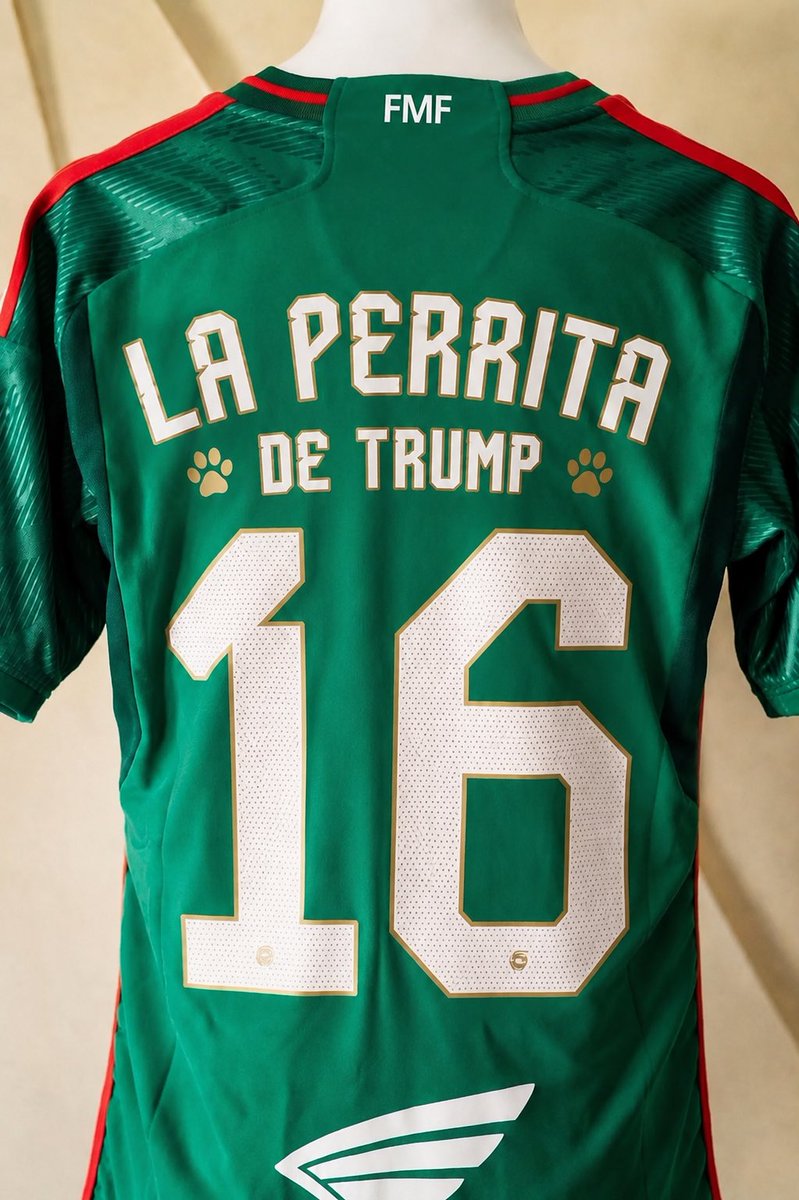 djkingklang's tweet photo. @pedroferriz3 Que lo diga la perrita jajaja https://t.co/ZILjlqccQl