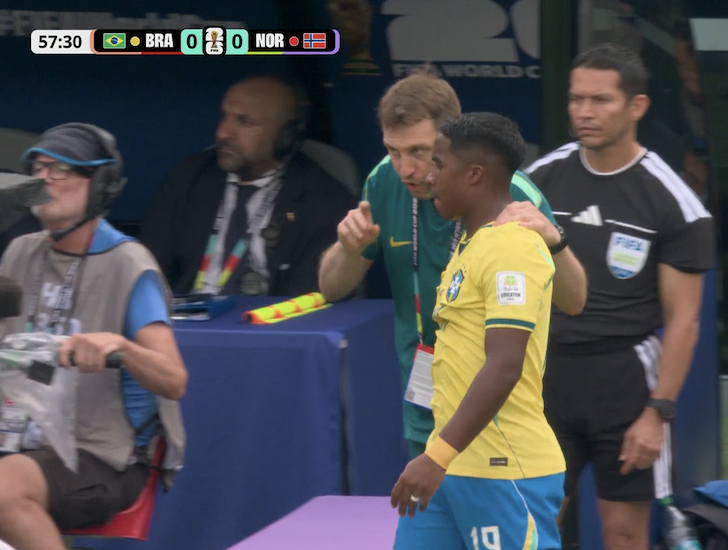 TouchlineX's tweet photo. 🚨 𝗚𝗢𝗢𝗗 𝗡𝗘𝗪𝗦 for Brazil and BAD NEWS for Norway, as ENDRICK IS COMING ON! https://t.co/MgQad8GpYi