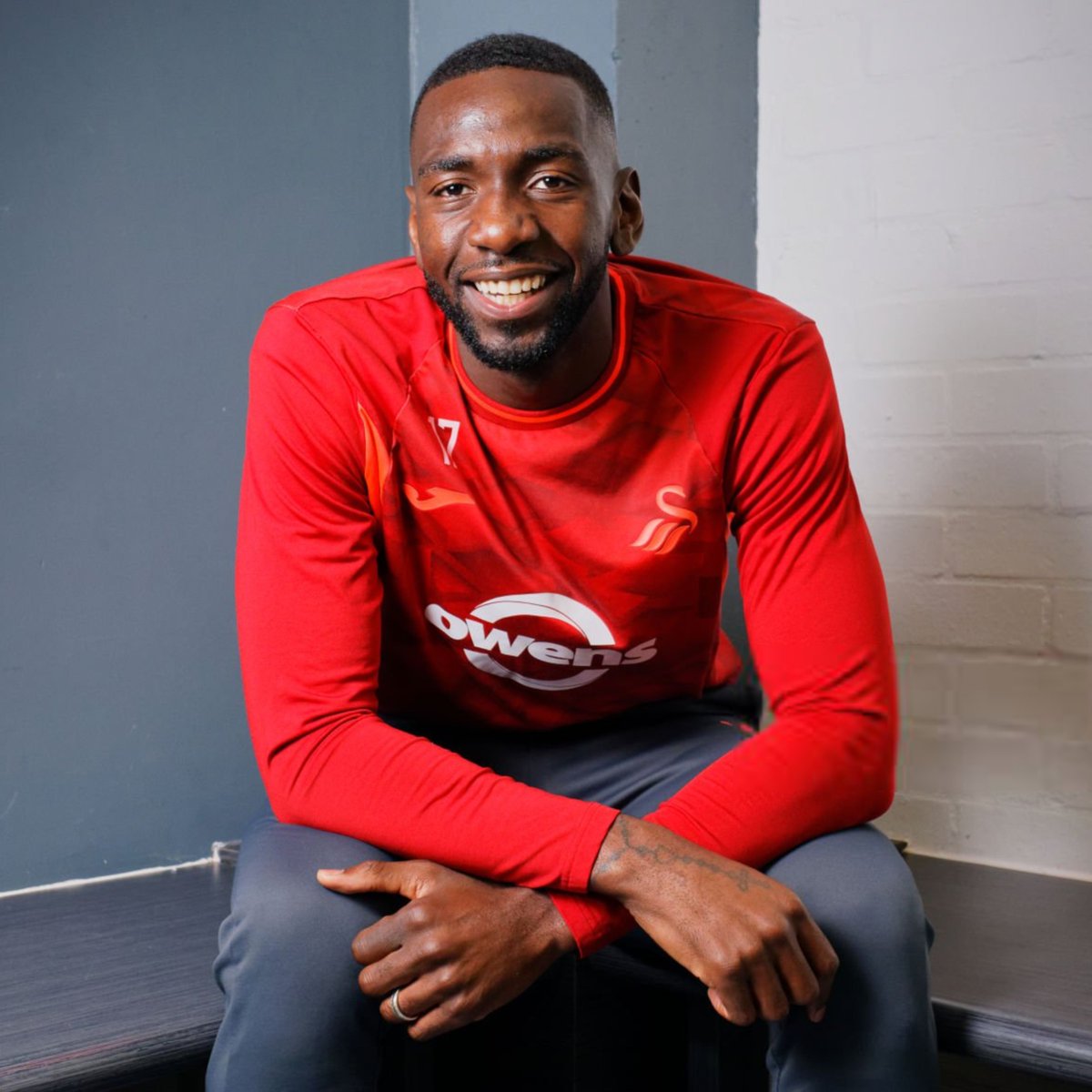 ActuFoot_'s tweet photo. 🚨 LE COUP DE GUEULE DE YANNICK BOLASIE 🇨🇩 SUR LA DÉCISION DE LA FIFA CONCERNANT FOLARIN BALOGUN 🇺🇸 : 

« Si c’était la CAN et qu’un joueur était autorisé à jouer malgré un carton rouge, ON ENTENDRAIT UN NOMBRE DE BÊTISES HALLUCINANT. » 😤

📲 Compte X https://t.co/Y6F9u2Bfqr