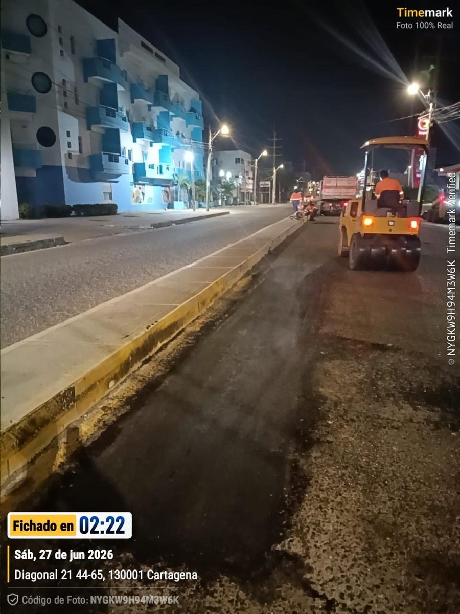 dumek_turbay's tweet photo. 1. En 2024 recibimos un Corredor de Carga completamente destruido. En ese mismo año intervinimos más de 36 kilómetros de vía, quedó como nueva. Pero al cabo de 2 años se deteriora. 

2. Los reparcheos en tramos críticos se están haciendo, mientras diseñamos un plan para identificar de dónde saldrán los recursos para el mantenimiento del Corredor, su ampliación y la construcción de vías complementarias del mismo, sin afectar recursos para inversión social en la ciudad. 

Buenas tardes.