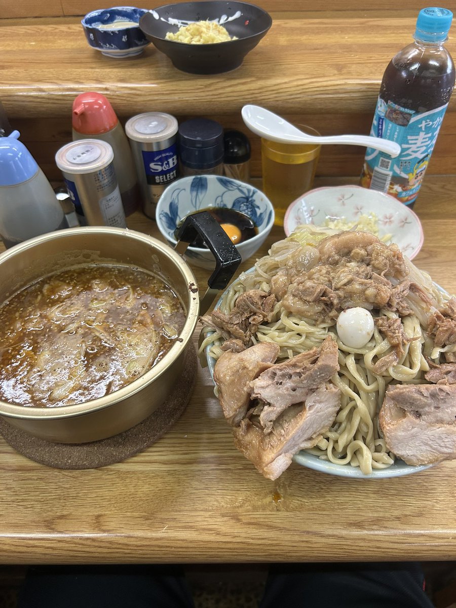 Rio4634's tweet photo. ラーメンそら

火鍋

生姜　ポン玉 https://t.co/FOQ8sLTXyC