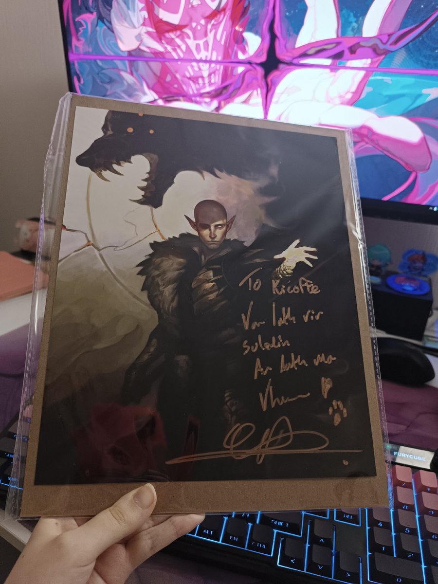 bable_boba_tea's tweet photo. Received a passport of a true Solavellan.
Autograph from the magnificent @Pancheers☺️

I'm laughing so hard at how Vhenan is written at the end. He died, but finished writing it.😄

#DAI #solavellan #solas https://t.co/WmxRx1MskR