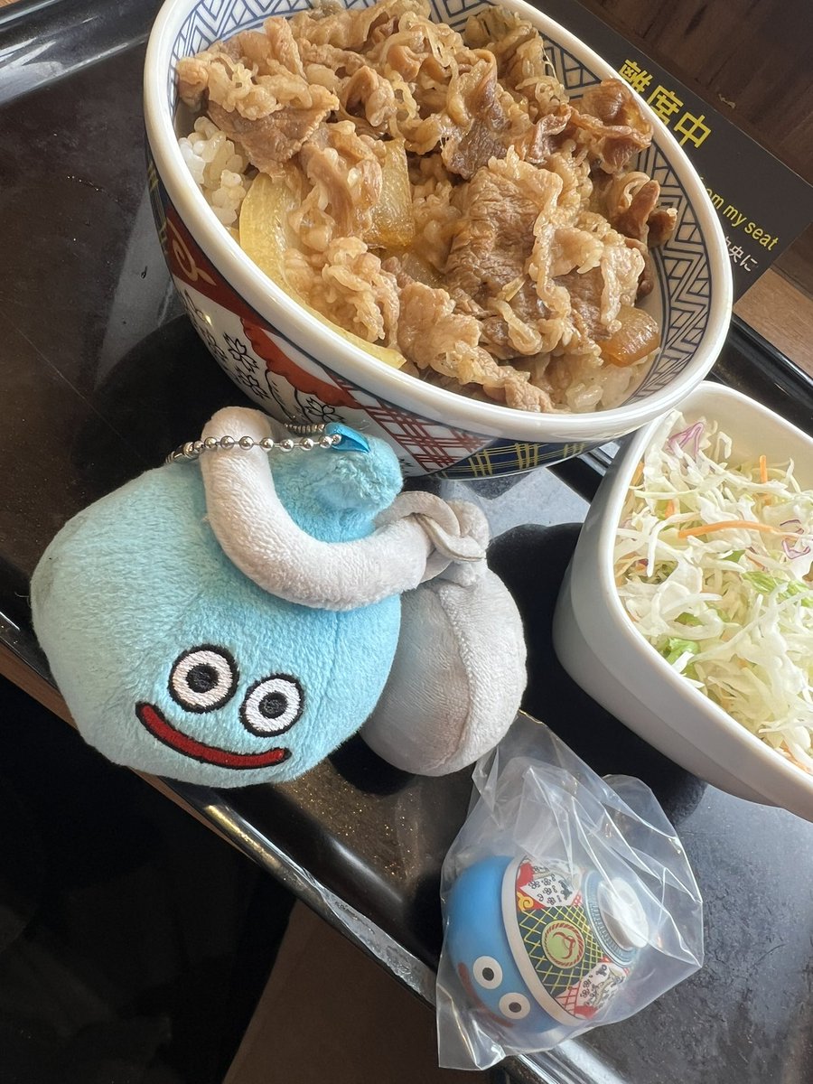 tera601dq10's tweet photo. ドラクエのコラボ多すぎ！
そして全部可愛いから全部欲しいという困った話しだ…
もっとしてください笑 https://t.co/AGCdjO8pHf